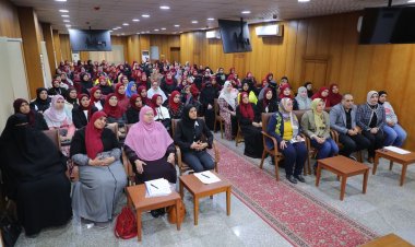 محافظ دمياط تلتقى مع الرائدات الريفيات وتشيد بدورهم وتعاونهم مع المحافظة