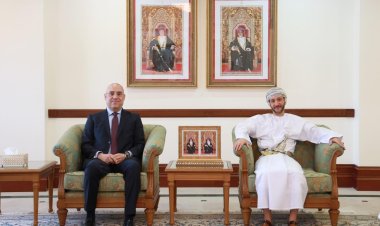 وزير الإسكان يلتقى محافظ مسقط لعرض التجربة المصرية فى مجال المدن الجديدة