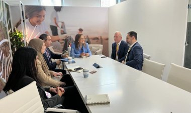 «السعيد» تلتقي ممثلي شركة فورتسكيو للطاقة الخضراء لبحث سبل التعاون