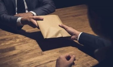 من بينهم مستشار الوزير.. حبس المتهمين في رشوة وزارة التموين