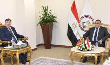 وزير الدولة للإنتاج الحربي يستقبل ممثلي «روس أوبورون» الروسية