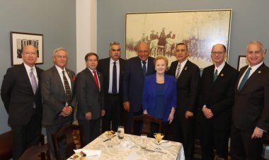 وزير الخارجية يشارك في إفطار عمل مع مجموعة أصدقاء مصر بالكونجرس الأمريكي