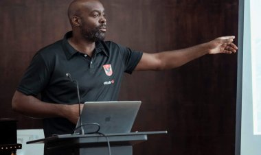 ديفيز يعلن قائمة «يد الأهلي» لمباراة السوبر أمام الزمالك بالإمارات