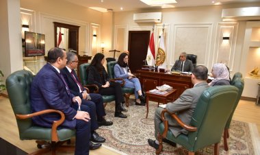 وزير العمل يلتقي وفدا من مؤسسة فريدريش ايبرت الألمانية بالقاهرة
