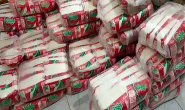 وزير التموين: إضافة 2 كيلو سكر حر للبطاقة التموينية المقيد عليها 4 مستفيدين فأكثر