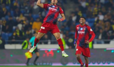 بمشاركة صاروخية من طارق حامد.. ضمك يفوز على الاتحاد في الدوري السعودي