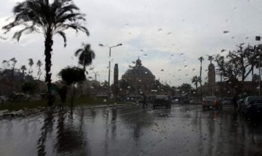 انخفاض درجات الحرارة وأمطار رعدية..«الأرصاد» تكشف حالة الطقس اليوم الجمعة