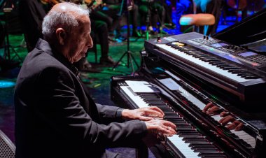 22 ديسمبر.. هاني شنودة يحيي حفلا على مسرح جامعة مصر