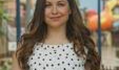 شاهد إطلالة ريا أبي راشد في حفل ختام مهرجان البحر الأحمر السينمائي