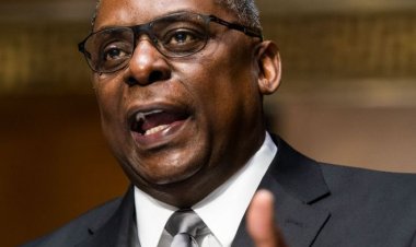 أول تعليق لوزير الدفاع الأمريكي على قصف سفارة بلاده في العراق