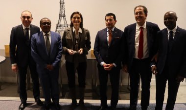 وزير الرياضة يبحث مع نظيرته الفرنسية التعاون  في إطار استضافة فرنسا لأولمبياد 2024