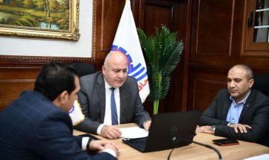 محافظ قنا يتفقد غرفة الشبكة الوطنية الموحدة للوقوف علي الاستعدادات النهائية للانتخابات