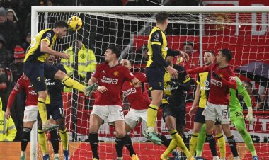 بورنموث يحقق فوزًا كبيرًا على مانشستر يونايتد بالدوري الإنجليزي