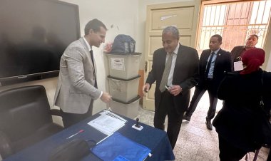 وزير التموين يدلي بصوته الإنتخابي في أول أيام الانتخابات الرئاسية (صور)