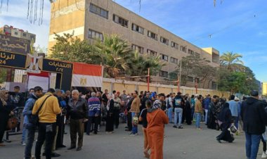 الانتخابات الرئاسية 2024.. اصطفاف الناخبين أمام اللجان للإدلاء بأصواتهم في الإنتخابات الرئاسية (صور)