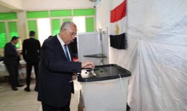 وزير الزراعة يدلي بصوته في الانتخابات الرئاسية ويدعو الفلاحين والمزارعين للمشاركة في اختيار رئيس مصر