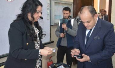 وزير الصناعة يدلي بصوته في الانتخابات الرئاسية 2024