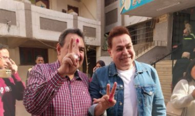 حكيم يدلى بصوته فى الانتخابات الرئاسية في لجنته بمصر الجديدة