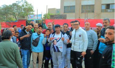 عبد الباسط حمودة يدلى بصوته فى الانتخابات الرئاسية بمنطقة دار السلام