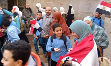 الانتخابات الرئاسية|سيدات قنا يتصدرن المشهد الانتخابي بالأعلام (صور)