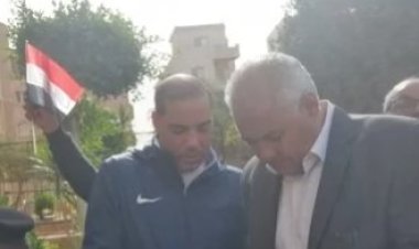 مدير الكرة في النادي الأهلي يدلي بصوته بالانتخابات في السادس من أكتوبر