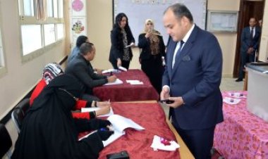 وزير التجارة  يدلي بصوته في الانتخابات الرئاسية