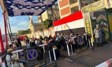 فتح اللجنان أمام الناخبين بعد انتهاء راحة القضاة المشرفين على الانتخابات