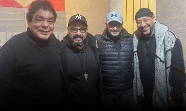 تداول صورة لمحمد منير بوزن زائد وملامح متغيرة.. فما القصة؟
