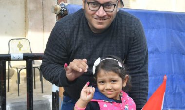 حشود كبيرة من الناخبين على لجان الاقتراع في الغربية