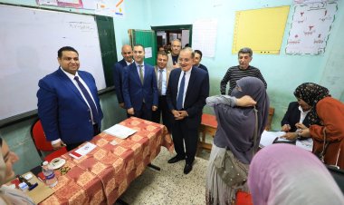 بالصور.. محافظ كفرالشيخ يتفقد اللجان الانتخابية