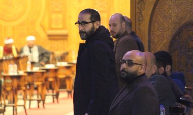 بالصور.. نجوم الفن في عزاء شقيق أحمد حلمي