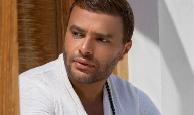 بعد أن أثار غضب الجمهور.. رامي صبري يحذف فيديو «نوقف شغلنا علشان فلسطين»