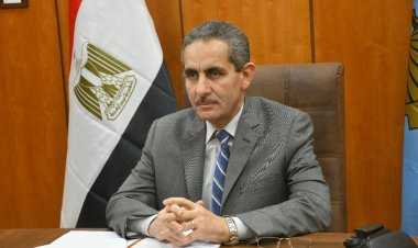 قبل انطلاق اليوم الثاني للانتخابات الرئاسية.. محافظ الغربية يتفقد محيط اللجان الانتخابية في طنطا