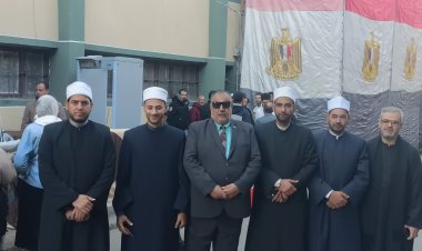 بالجلباب والعمامة.. مشايخ الأزهر يتوافدون على لجان الانتخابات الرئاسية في الإسماعيلية (صور)