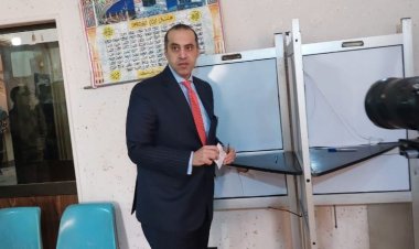 المستشار محمود فوزي رئيس حملة السيسي يدلي بصوته في الانتخابات الرئاسية (صور)