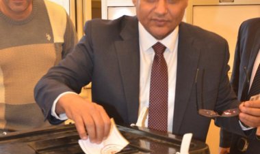 رئيس أكاديمية البحث العلمي يدلي بصوته في الانتخابات الرئاسية 2024