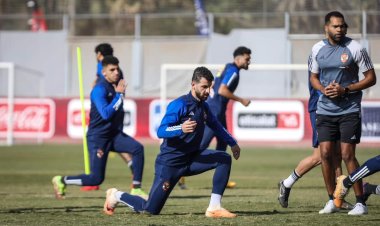 محمود متولي يشارك في تدريبات الأهلي الجماعية