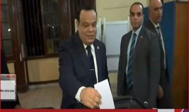 رئيس الهيئة الوطنية يدلي بصوته في الانتخابات الرئاسية 2024