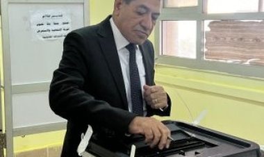 رئيس محكمة استئناف القاهرة يدلي بصوته في الانتخابات الرئاسية