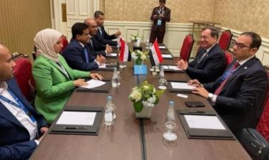 مباحثات للبترول مع وزير الطاقة اليمنى والأمين العام لمنظمة الدول المصدرة للغاز 