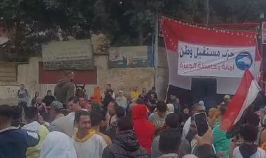 «طبل بلدي وتنورة ورقص بالحصان».. في آخر أيام الانتخابات أمام لجان الهرم