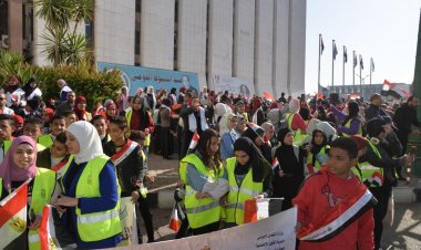 محافظ أسيوط يتفقد بعض اللجان الانتخابية