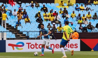 مصدر باتحاد الكرة: «كاف» فاجئنا بطلب 700 دعوة مجانية في لقاء بيراميدز وصن داونز