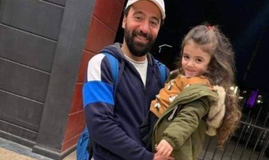 محمد سلام عن صورة الطفلة الصغيرة:  مش بنتي وبلاش تنشروها تاني