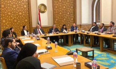 مساعد وزير الخارجية للشئون العربية يستقبل وفداً من أعضاء كلية الدفاع الوطني الإماراتية