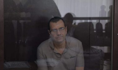 "بسبب الذكاء الاصطناعي" اعتقال عالم لمدة 10 أشهر بالخطأ