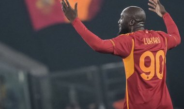 سلافيا براغ يتأهل لمن نهائي الدوري الأوروبي.. وروما إلى الملحق