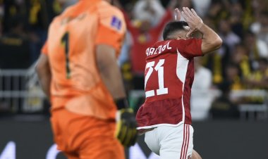 "معلول": شخصية الأهلي وراء الفوز على اتحاد جدة والتأهل لنصف نهائي مونديال الأندية