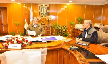 محافظ أسيوط: قوافل بيطرية مجانية بـ 12 قرية بالتعاون بين «جامعة أسيوط والطب البيطري»