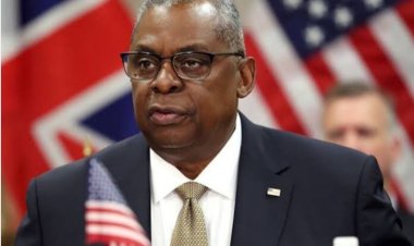 عاجل.. وزير الدفاع الأمريكى: تشكيل قوة متعددة الجنسيات لحماية التجارة بالبحر الأحمر